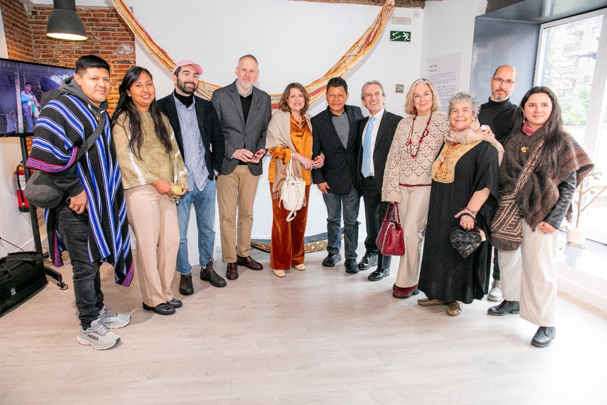 Embajada de Colombia en España inaugura dos exposiciones en el Circuito Guest de ARCO 2025 que invitan a reflexionar sobre la desestigmatización de la hoja de coca