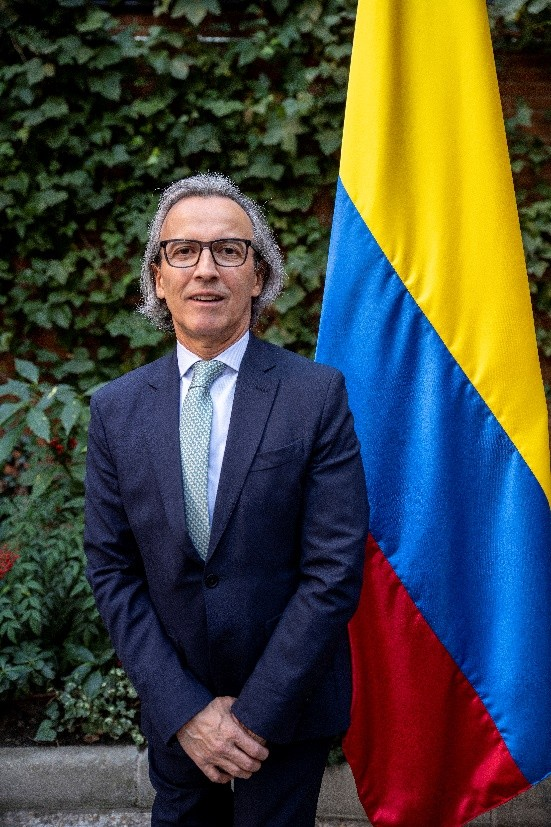 Embajador Eduardo Ávila Navarrete