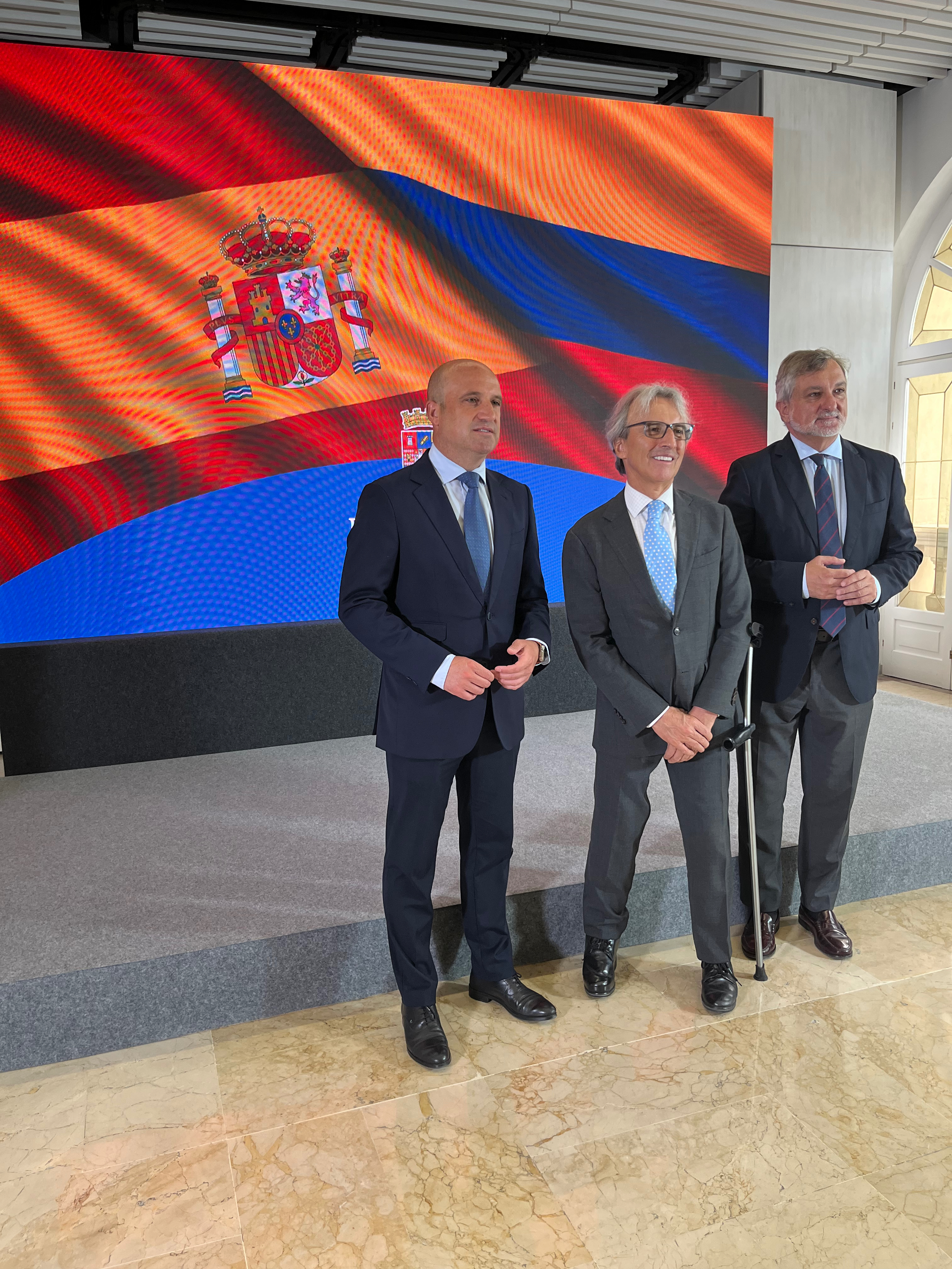 El Embajador de Colombia en España culmina visita oficial a Almería fortaleciendo las relaciones institucionales y los vínculos con la comunidad colombiana