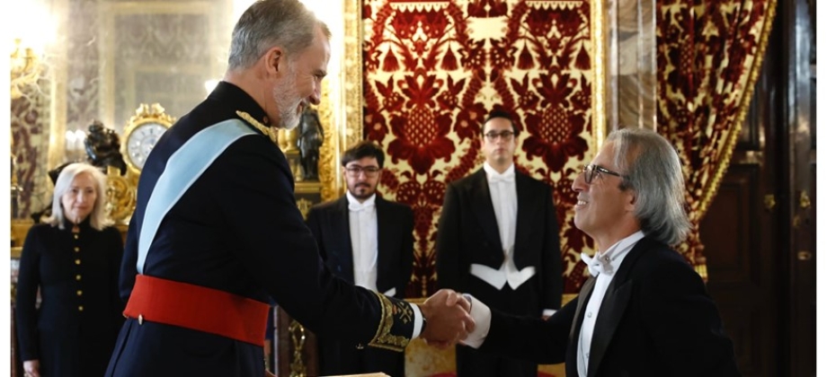 El Embajador Eduardo Ávila Navarrete presentó cartas credenciales ante S.M el Rey de España